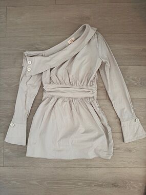 Camila Coelho Soft Light Beige Top